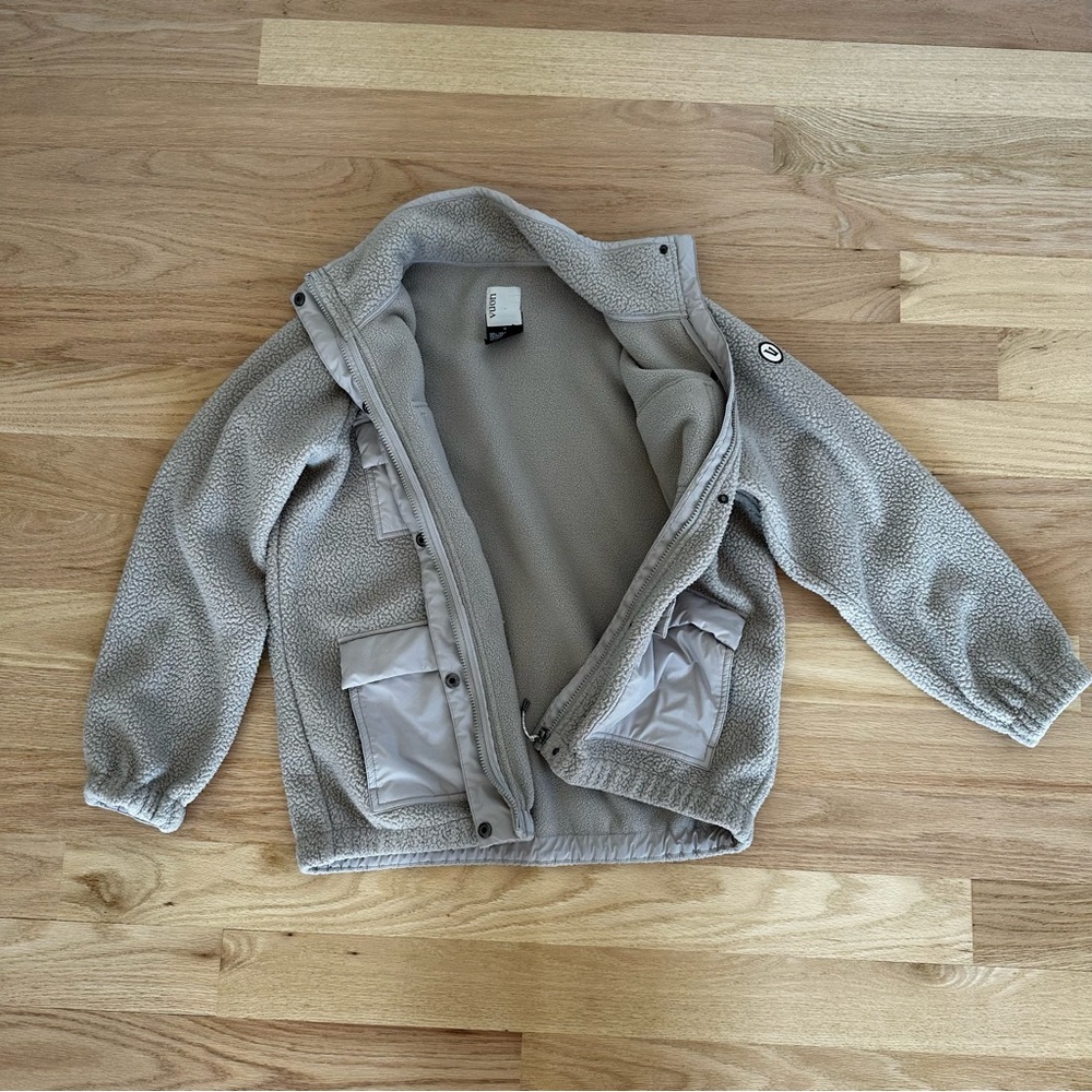 Vuori Light beige Sherpa Bomber Jacket - Picture 6 of 12
